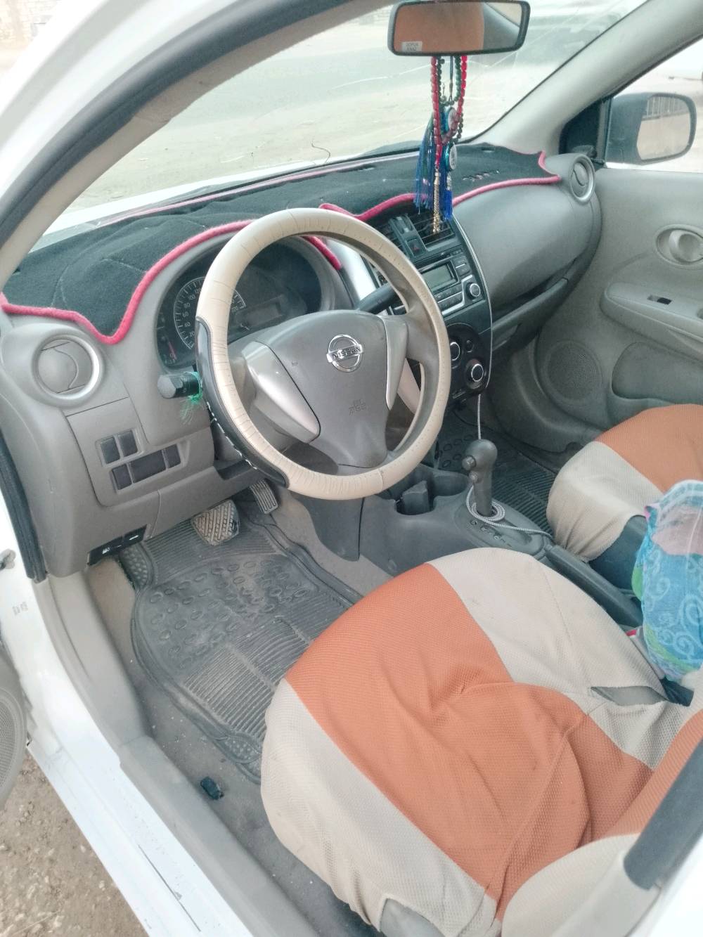 سني هندي موديل 2015 بيها جاملغ الامامي جهت العبري وبيها بارد بلصندوك مكينه كير تبريد جاهز