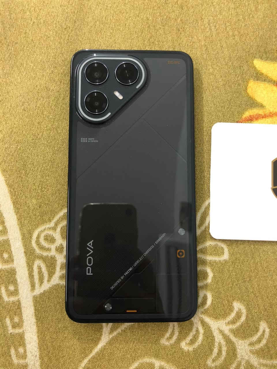السلام عليكم 
جهاز تكنو الترا للبيع نظافة 100%
 ( TECNO POVA 7 Ultra 5G )
الذاكرة 256    عشوائية 16 
يدعم الالعاب 120 افريم
ضمان الجهاز يخلص 2027/3/23
السعر /400 الف
رقمي /***********
