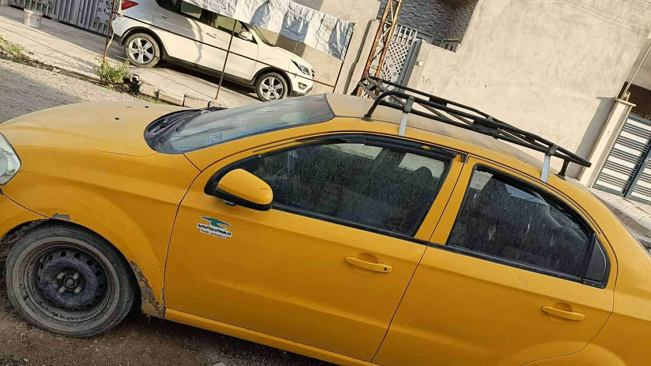 السياره محركه عوج ولفات
عليها هيئه تقريبا 250
وعليها غرامات تقريبا 150 الف 
سنويه ساقطه
للتواصل على هذا الرقم ***********
