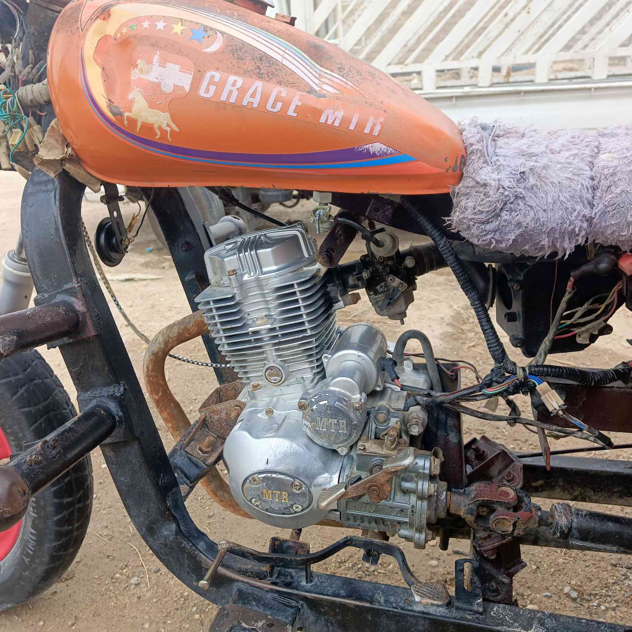 السلام عليكم ستوته البيع أم تي ار رقم وسنويه مكان القرنه ***********
