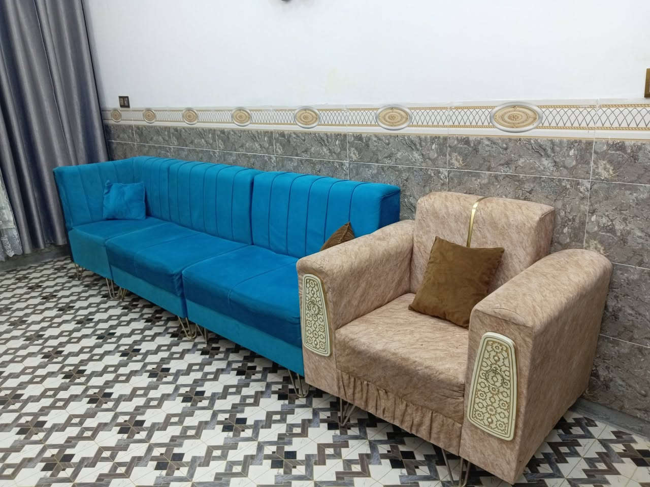 للبــ.ــيع
تريدة تخم تريد تشيل الرجل يصير جلسة مع الكوشات عدد6   مع كراسي عدد 2 هدية وبسعـ.ــر200


**إذا كنت صاحب هذا الإعلان وتريد حذفه لأي سبب، رجاءا أرسل رسالة إلى الدعم الفني**