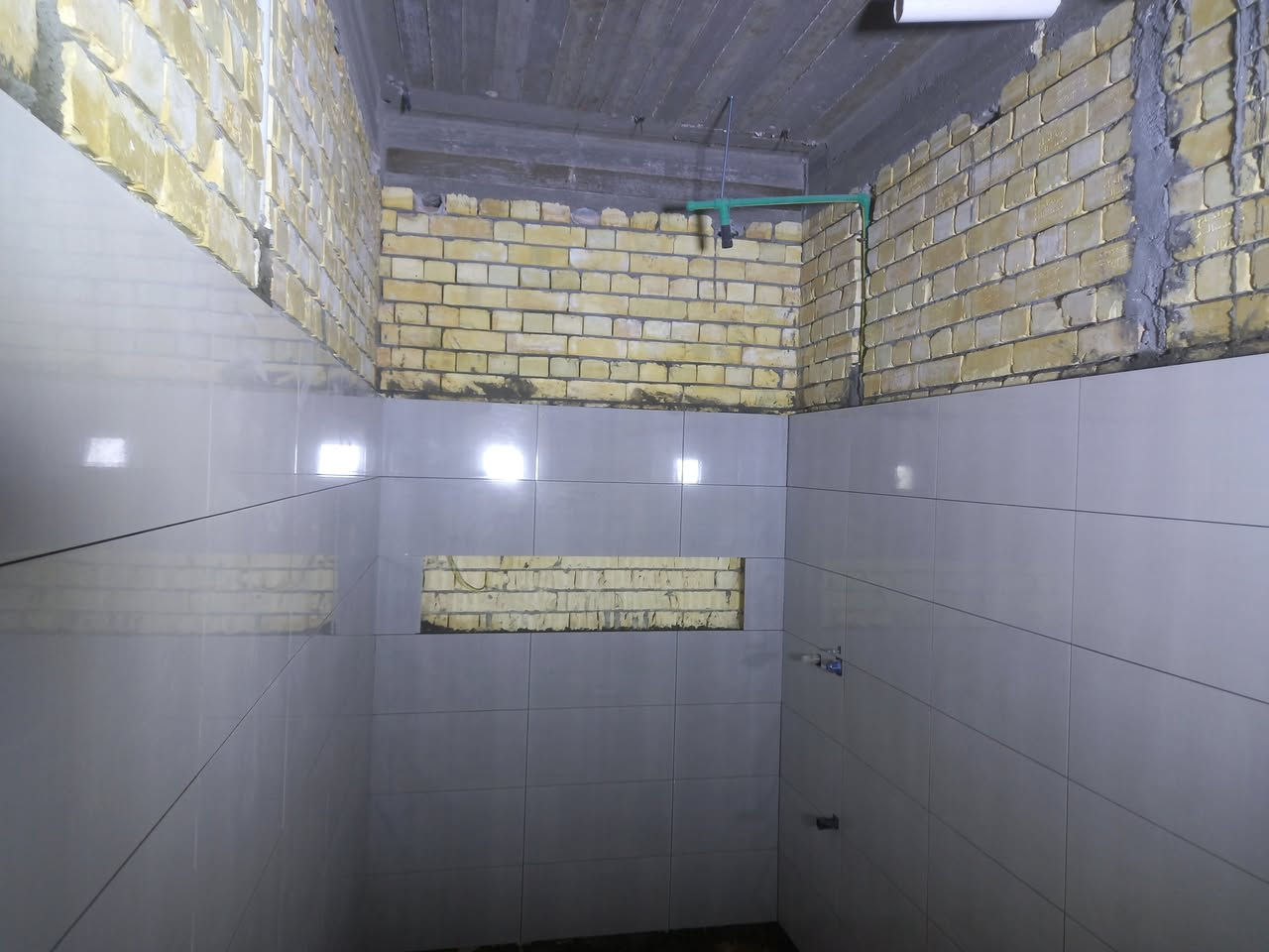 خلفى سراميك مصرى مقيم بغدادي ***********
