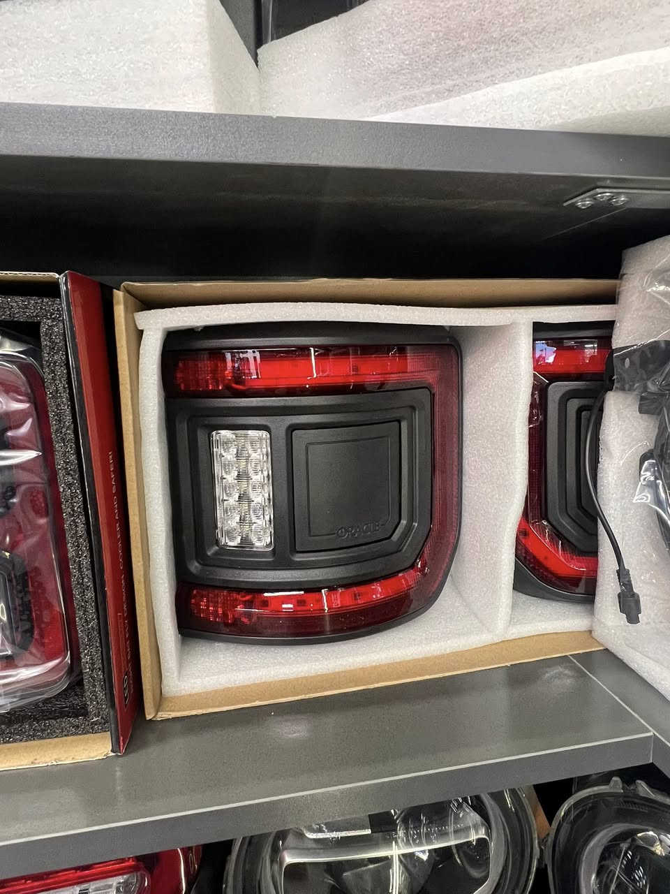 تم وصول وجبة جديدة لايتات و بكلايت جيب رانجلر و كلاديتر
JK & JL & JT
2007-2025
Off-road house 
***********
***********
