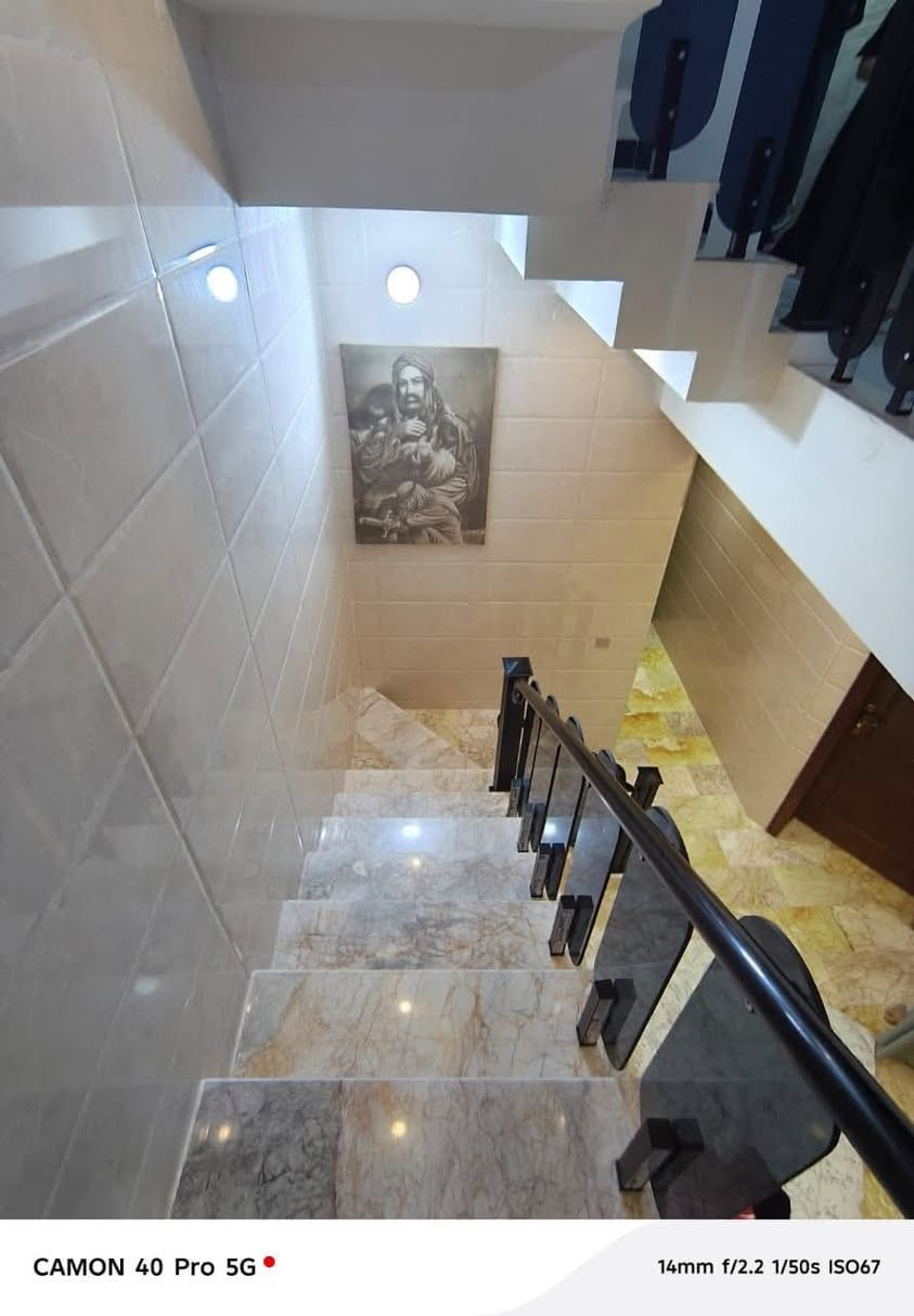 الشعلة ام نجم قرب من شارع عشرين 150 مترا لأبيع فقط طابو صرف بناء 25 تصل***********
