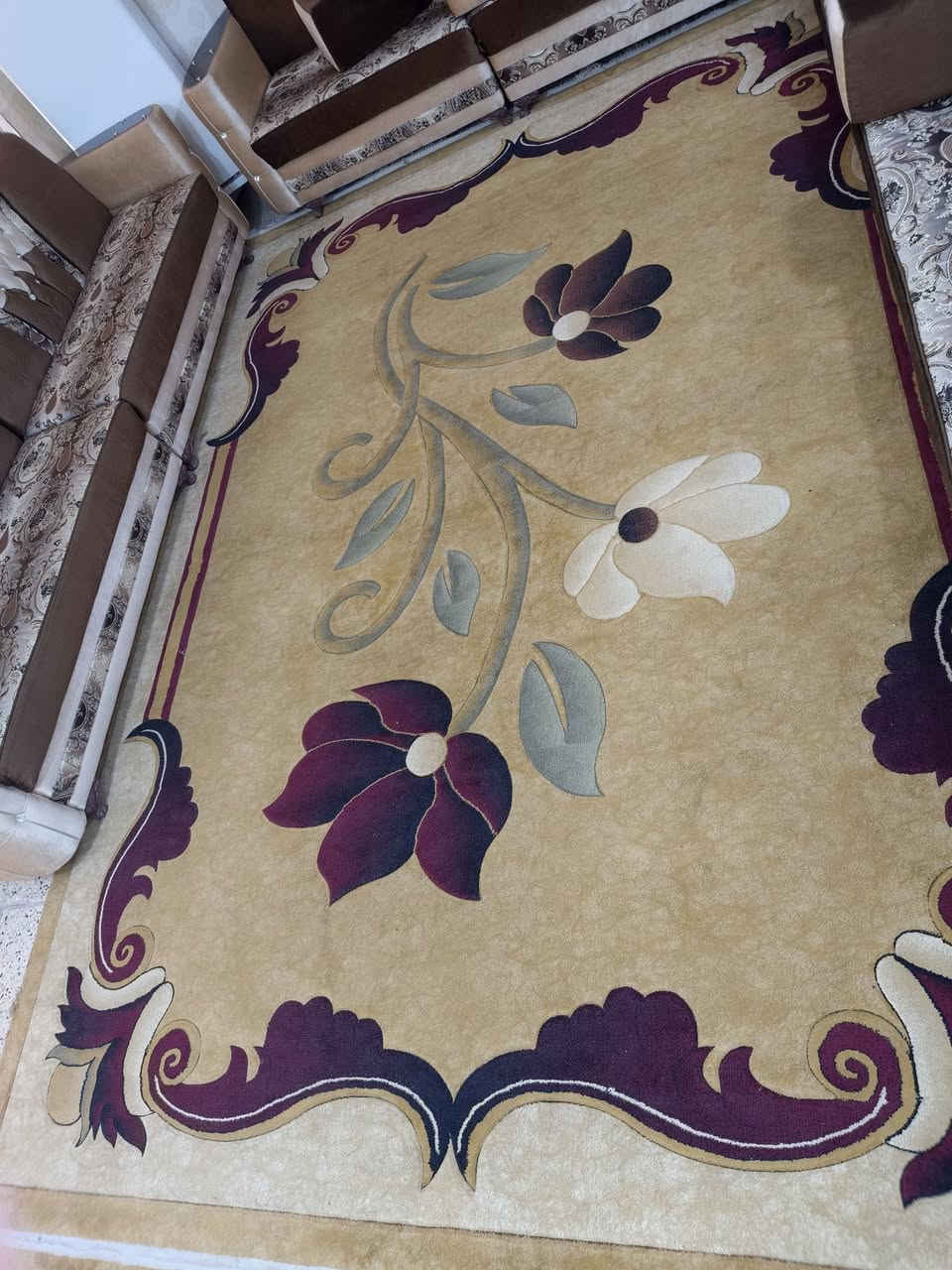 زوالي للبيع  عدد  ٢  نفس الشكل قياس ٣×٥ والسعر ٦٠ وبيهن مجال النجف, العراق


**إذا كنت صاحب هذا الإعلان وتريد حذفه لأي سبب، رجاءا أرسل رسالة إلى الدعم الفني**