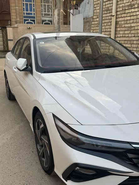 النترا ٢٠٢٤ تجميع صيني رقم بغداد باسمي السنويه
ماشيه 22 لف كيلو 
مواصفات
سلايد 
بصمه ابواب +بصمه تشغيل 
ويل كب 17
اشاير مري
لايت لد 
حساس امامي خلفي
شاشه نفكيشن 
كامره
مري شفط
لايت 3عدسات زنون
كشنات جلد
هند بريك بصمه
كير دجتل طياره
تبريد خلفي 
تحكم ستيرن جهتين /كروز سرعه 
ماطور لايت/كيلو متر دجتل
كير 8 سرعات 
(( دواخل لونين احمر مميز مو اسود ))

كفاله عامه  فقط شخط بسيط قرب الباب   + اكو صبغ بالجامرلغ والدعامية  البقية كفالة السيارة 

يعني ما نقصها شي ابد دينار ما تذب عليها 

مواصفاتها معروفه 
السياره فول مواصفات 
مكينه 1500دبل نوزل 
السعر 145 بيها مجال 
بسيط للشراي حق الجية
 
بغداد / البلديات
للتواصل  *********** 
*********** Colombo
