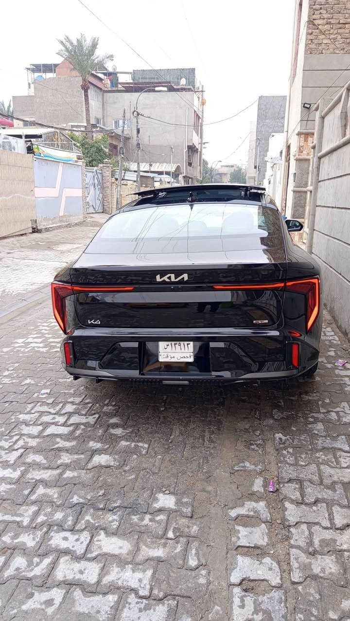سلام عليكم
 البيع 
كي 4 k 
موديل 25
 مواصفات فول 
جي تي لاين 
سيارة بيها صبغ 
جاملغ يسرى وبنيد
 بدون دواخل 
 محرك 2000 
رقم الهاتف ***********
