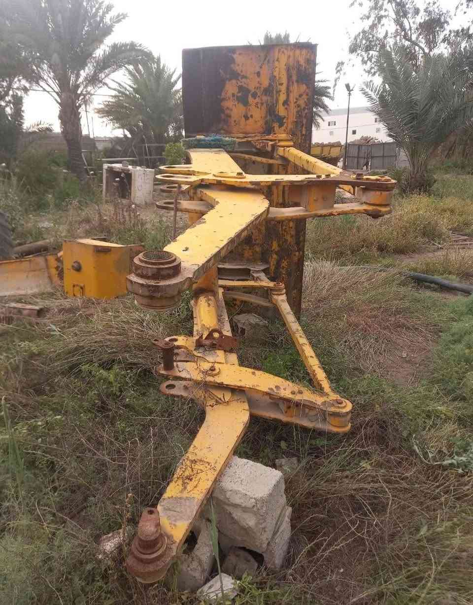 السلام عليكم .. حفاره للبيع متروكه محرك وكير شغال . رقم اسود .. قييم باليرضي الله وعنوانه بغداد *********** اتصال او واتساب ...
