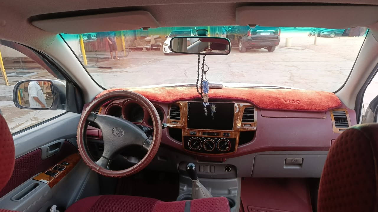 سلام عليكم مكلف بالنشر بيكب تيوتا دبل قماره للبيع موديل 2006 رقم ميسان مميز مشروع وطني شرط تحويل سياره بااسمي كير عادي سياره بيها ضررجاملغ امامي والبدي  سياره معروضه120وبيها مجال بسيط مكان سياره رمادي تاميم للاستفسار اكثر الاتصال عل صاحب سياره ***********
