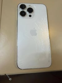 للبيع ايفون 14برو ماكس 256 بطاريه 88 مفطور الضهر مالته ممفتوح وله مبدل...