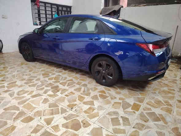 سياره لبيع مديل 2023 وارد امريكي بصمه بدون حادث بس تعاميه لخلفيه ونفس لون سعره 155 ورقه وبيه مجال ليريد ينتصل عل راعيه هانه مكلف بل منشور بس *********** وبي واتساب رقم راعيه
