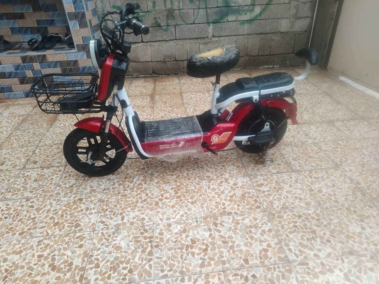 السلام عليكم ماطور شحن اربع نمر شغله باتريات شرد اشاير لايتات شغاله حي الشيماء ***********
