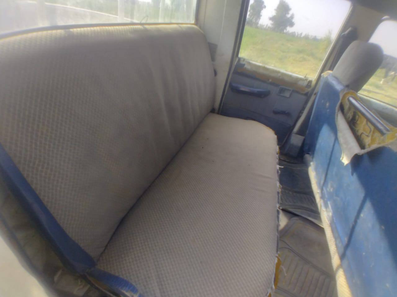 السلام عليكم سياره سيباشي موديل 93 ماكينه بيها بخار شاصي كفاله اي خياس ما بيها رقم صدامي رقم صلاح الدين تحويل السعر 29 وبيها مجال رقم الهاتف  ***********
