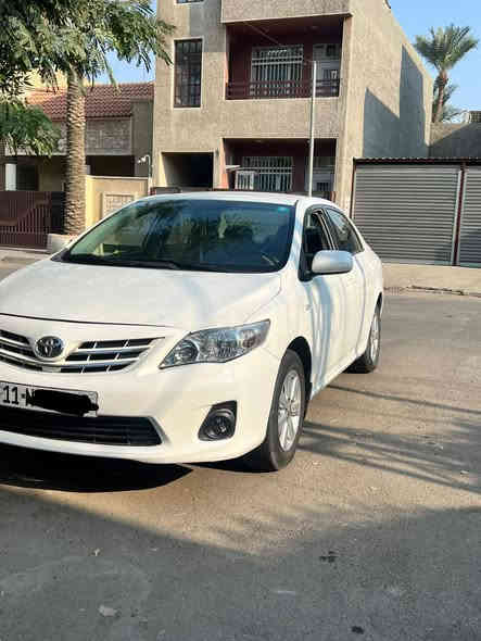 سلام عليكم
كورلا موديل 2011
رقم بغداد محرك 1800
المواصفات شاشا كامره تبريد ثلج تخم تاير جديد صدر جديد سياره ما بيها اي نقص السونر بل منشور بيها بس قطعه وحده 
السعر 122 الرقم *********** مكاني بغداد
