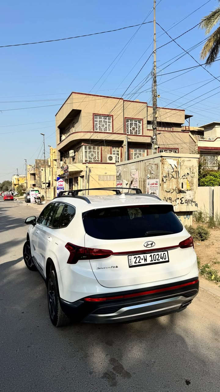 سلام عليكم
هيونداي سنتافي 2022 للبيع
مكينه 4 سلندر 2500 GDI تنفس طبيعي 
حادث السياره ربع البنيد وجاملغ 
البنيد راجع بارد ومصبوغ وهسه الصبغ صار بيه صفار وصورته موجوده بالمنشور وجاملغ تبديل 
والباب العكس السايق بي بارد شويه 
مواصفات السياره 
بصمه
ابواب بصمه
بصمه صندوك
رادار امامي 
رادار جانبي
رادار خلفي
توقف ذاتي
اوتو ستوب
كشن كهربائي 
شحن لاسلكي
لد امامي 
تشغيل عن بعد
اوتو هولد
كير بيانو 
شاشه كار بلي
٣ وضعيات قياده 
تبريد قطعتين 
السعر218 وبيها مجال 
للاستفسار *********** بغداد, العراق

