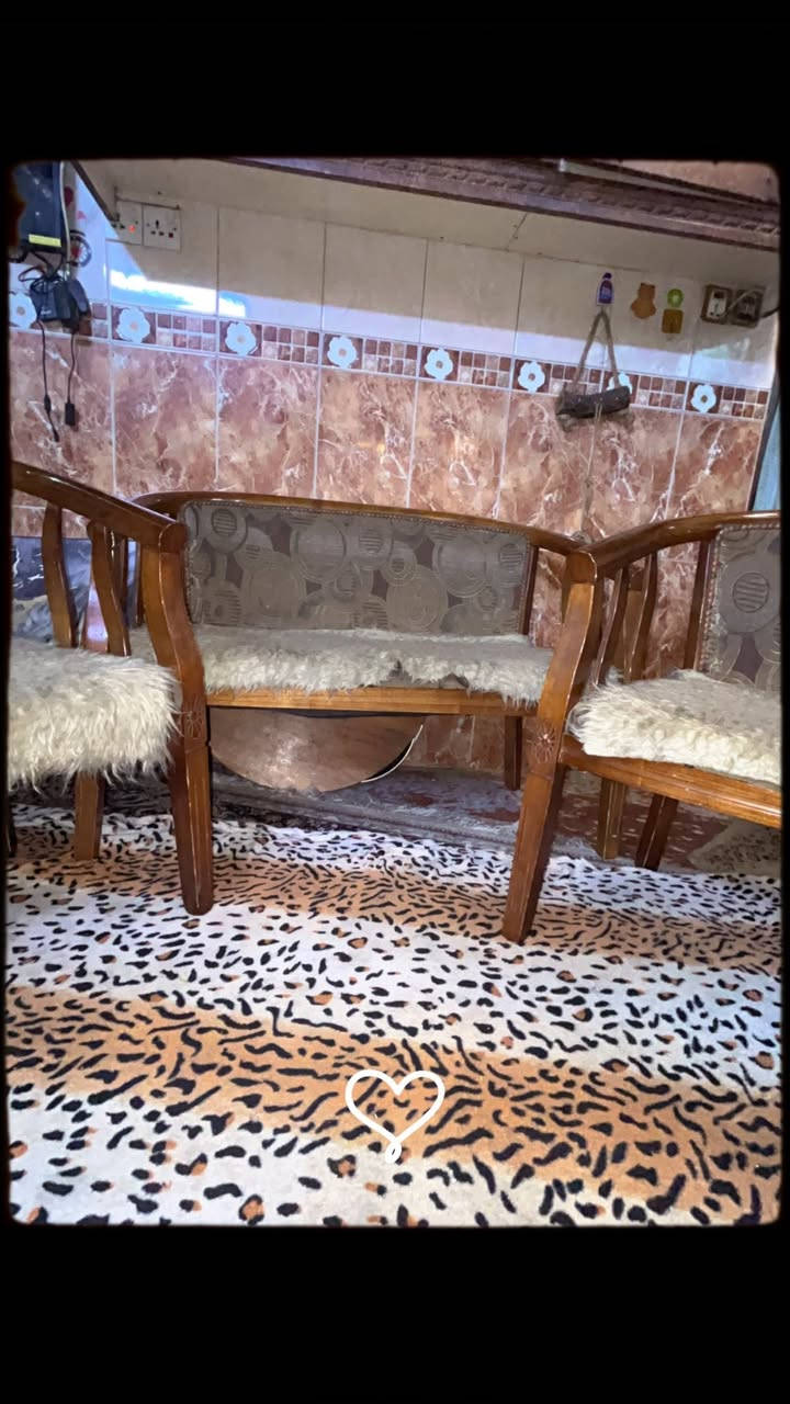 نصف تخم مال مطبخ

175 ألف 

صاج توصا 

مكاني الاعظمية 

***********
