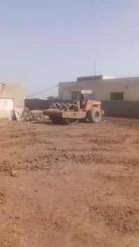 للبيع مكينة ما تمد عليها ايدك  السعر ب١٦٥ رجاء اخوي الماعاجبة السعر لا...