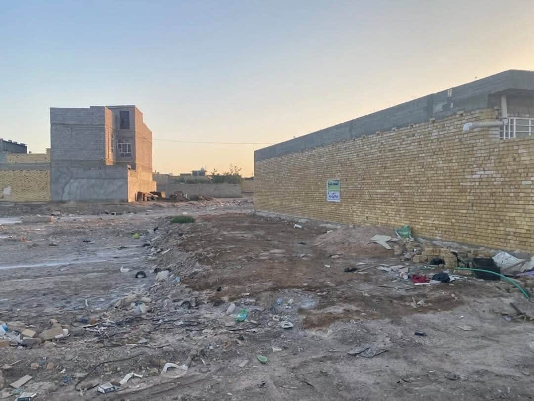 مكلف باالنشر قطعه للبيع نعما نيه عبور سيطره الالبان القديمه مجمع ام البنين مساحه ١٠٠ متر ماء كهرباء سعر مناسب استفسار ***********

