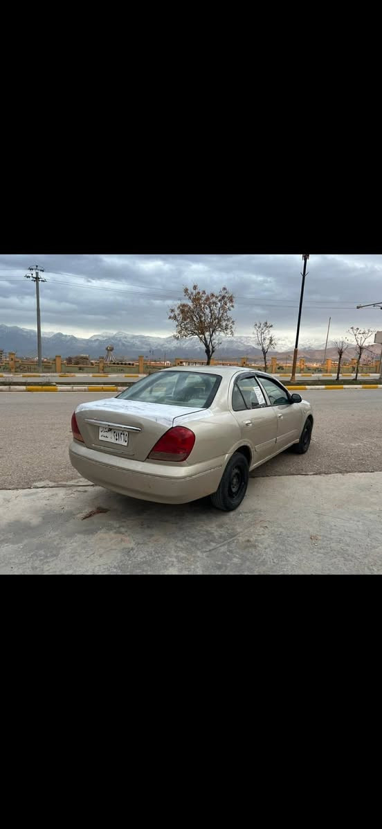 سەنی 2006 ساغ
گێڕ ئۆتۆماتیک
تەبرید ساردو گەرم
گێڕو مەکینە بەشەرت
شاشە ئایپاد
کامێرا
چوار تایەی تازە
بۆیاخی وردەی هەیە
کامل مەسروفە
ڕەقەم شەنسی مەزبووتە
بەس ماڵی مەدەنیو دزێنی بەشەرت

سیعر// 39 گەڵا قوفڵو کۆتای بێ مەعامەلە

شوێن// هەڵەبجەی شەهید

***********

***********
