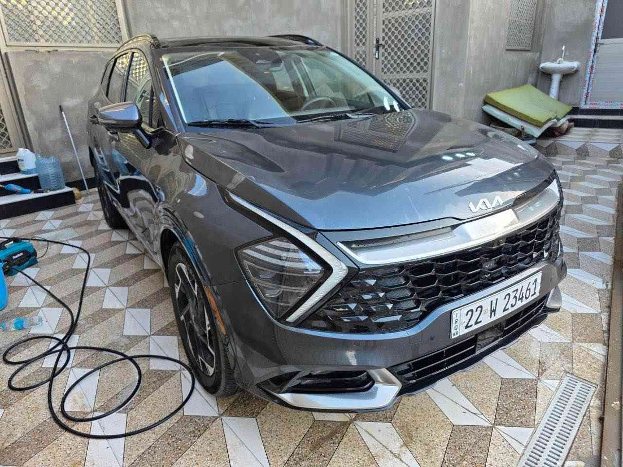 تــــحـــيــة  ____ طـــيـــبـــة
للبيع كيا سبورتج  sx برستيج 
اعلى فئة فول مواصفات للاخير
‼️الـــسـعــر: 255 وبيها مجال‼️
مرقم اربيل باسم شركة تريد تحويل او وكاله 
المــوديــل:2024
الـــعــداد: 18 الف ميل 
الــضــرر : تبديل وصبغ بنيد 
بدون دواخل لغود شواصي 
راديترات كير محرك 
حجر بيئه فان كلهن مكفولات 
———————————————
المواصفات 
———————————————
فتحة سقف (بانوراما)
‎- بصمة تشغيل 
- بصمة أبوآب 
- تشغيل عن بعد
- شاشة كبيرة تدعم نطام كار بلي واندرويد اوتو 
- عينه ليزريه 
-٥ كامرات محيطيه
- تحكم أستيرن
- شاحن لاسلكي
- سستم صوت harmn card
- مقاعد جلد بلادي
- كشنات الاماميه كهرباء
- كشنات الاماميه تدفئة تبريد
-كشنات الخلفيه تدفئة
- تدفئة استيرن
- رادار أمامي للتوقف الذاتي 
- تحديد المسار للقيادة الذاتية 
- رادار جانبي
- رادار خلفي للتوقف الذاتي
- أشاير بالمري
- ويل كب 
- ٣ وضعيات للقياده 
- بك لايت لد
- سايد بريك كهربائي
- اوتو هولد
-صندوك كهربائي
- باقي المواصفات الغنية عن التعريف 
___________________________
📩للاستفسار مراسلة الصفحة💌
او الاتصال : ***********
العنوان :- البصرة البصرة, العراق
