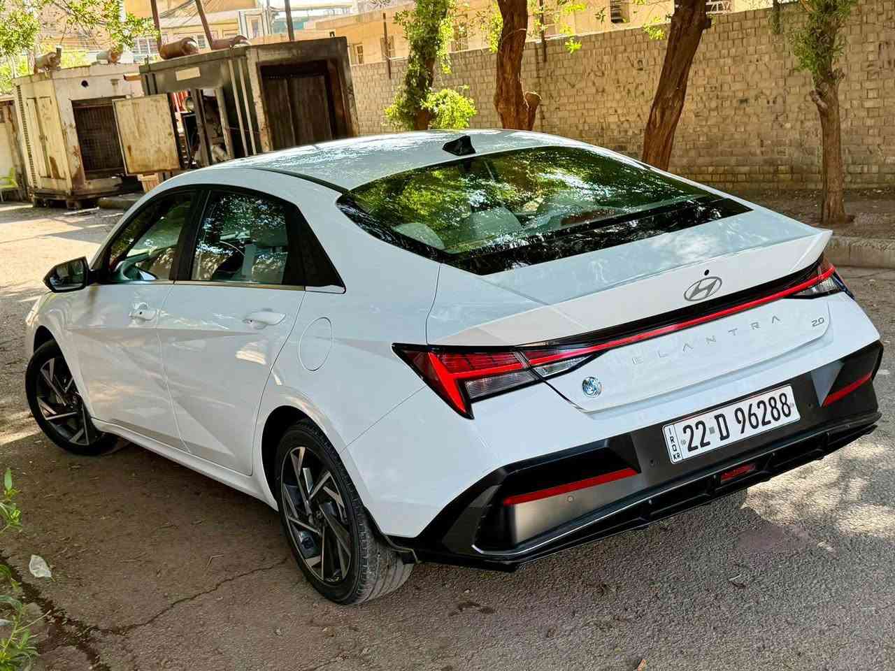 🙋🏻‍♂️السلام عليكم  للبيع فقط ..
▪️  : هونداي النترا 
▪️الموديل :2024
▪️المحرك :2000 دوش 
▪️ رقم السياره اربيل  الانكليزي 
▪️ تحويل ثاني يوم 
مواصفات🔴🟣  فوول 
▪️شاشة  +كامره
▪️حساس امامي خلفي 
▪️فتحة سقف +بصمه 
▪️ويل كب كروم 
✅السياره مكفوله فقط تكحيل كرات ع كد اربع اصابع بجملغ الامامي والباب 
السياره خير من الله من تبريد من صدر كير مكينه 
💰السعر المطلوب172وبيها   مجال بسيط حك الجيه 
🏠مكان السياره بغداد الصليخ 600
📞للستفسار ‭ ‭***********‬ ‬ ‭‬ وبي واتساب بغداد, العراق
