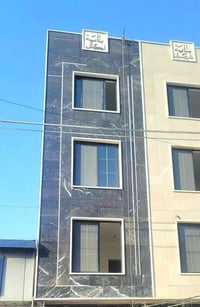 للبيع بنايه حديثة في الاسكان شارع مستشفى الطفل بناء ٢٠٢٥ المساحة ٨٠ مت...