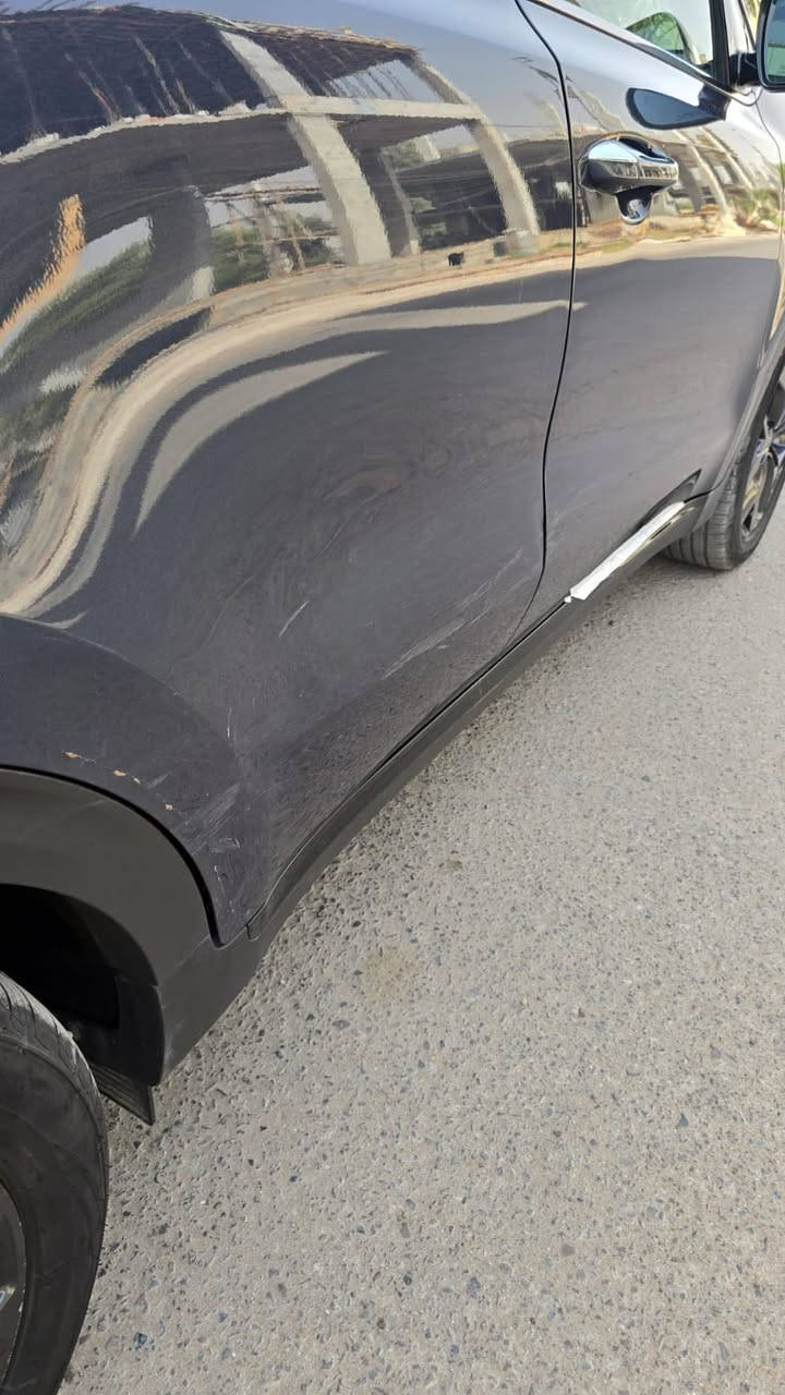 للبيع اسبورتج 2022 ماشيه 28  الف مكفوله التقرير تخريب اجزاء من المحرك سرقه اليده مال باب  باب الخلفيه فقط بارد   فقط نقطه صبغ مابيه السعر 180 الاتصال ***********
