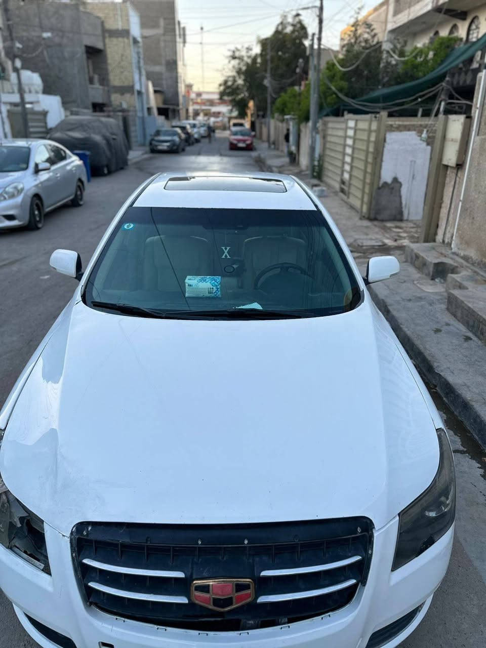 امكراند جيلي C8 2013
محرك 2400 مال ميستوبيشي كير اوتوماتيك خير من الله 
رقم بغداد انكليزي بانوراما+ شاشه
ضربتها خفيفه يم مكان الايت الايمن 
تبريد شغال ثلج
السعر71 وبيها مجال سنويه بأسمي تنتهي 2030 
رقمي ***********
