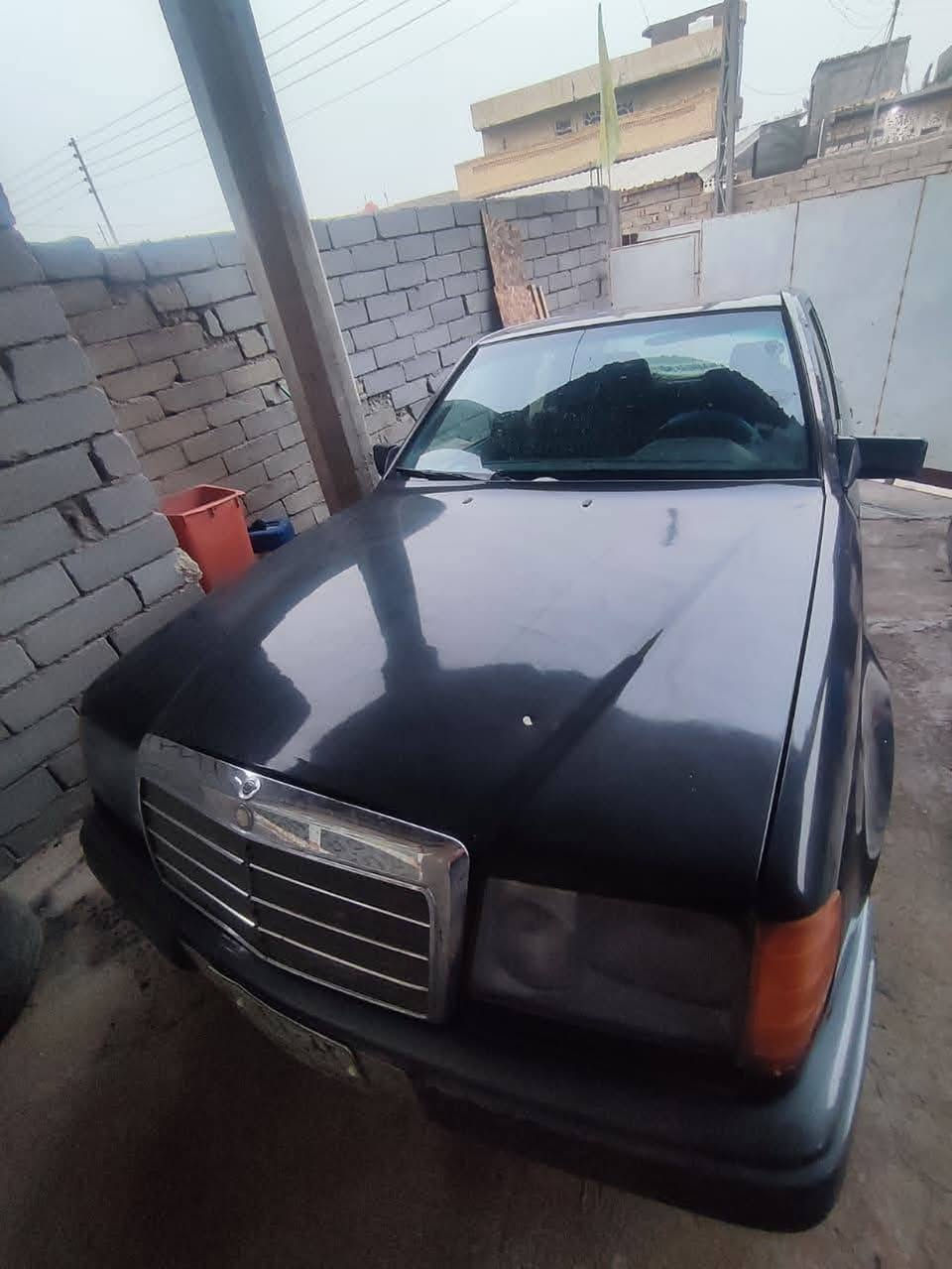 بيع مستعجل 
مارسدس دب للبيع رقم قادسيه موديل 1996 اللون رصاصي فيلي محرك فيفيتي السعر 32 العنوان الناصريه حي ألحسين السنويه لل2027 
للأستفسار ***********
