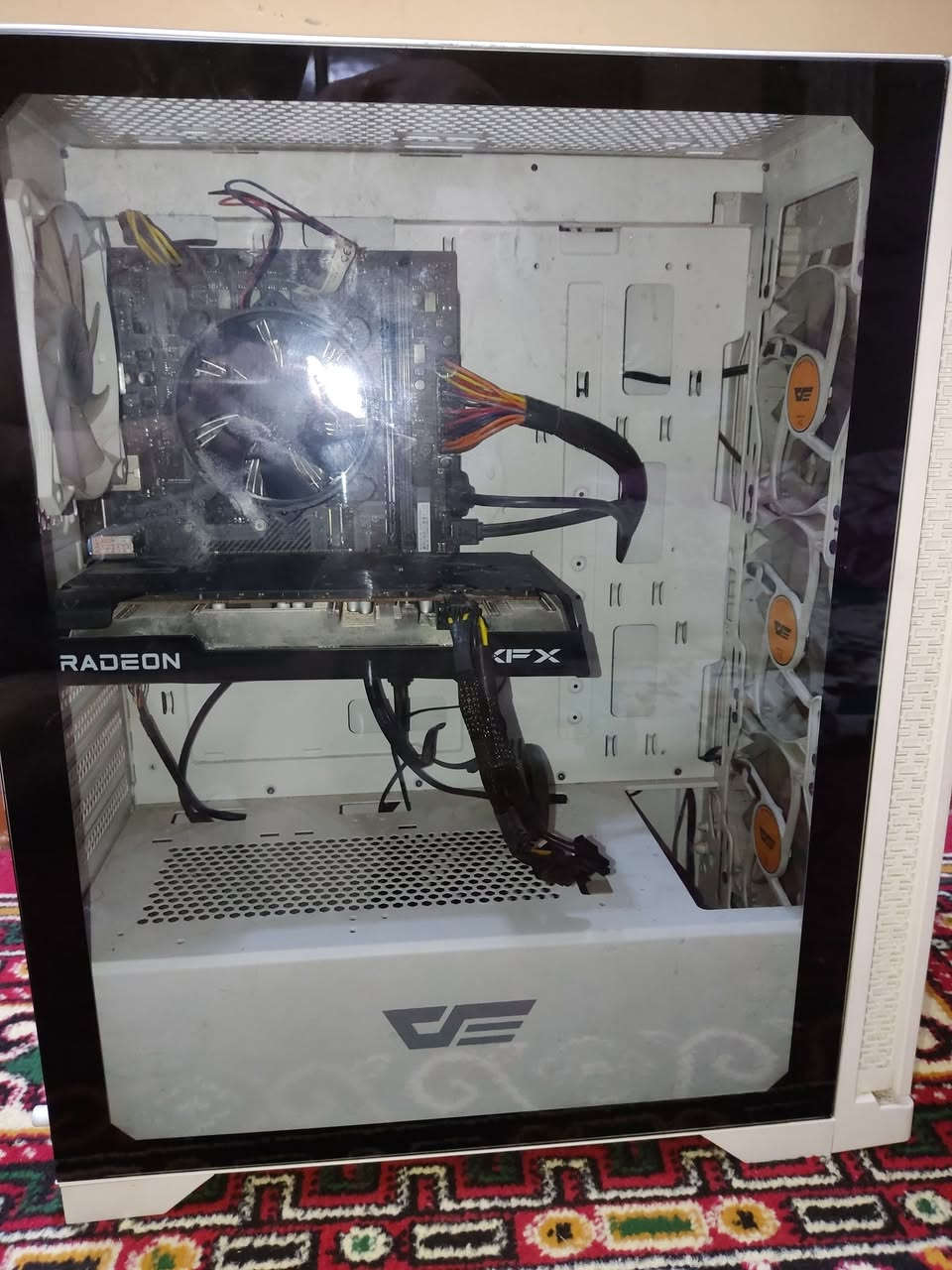 كرت الشاشه Rx6600xt
المعالج i3_12100
الرام 16 كيكابايت
كيكا SSD 500 
المذربورد H610 
البور سبلاي 650 w


**إذا كنت صاحب هذا الإعلان وتريد حذفه لأي سبب، رجاءا أرسل رسالة إلى الدعم الفني**