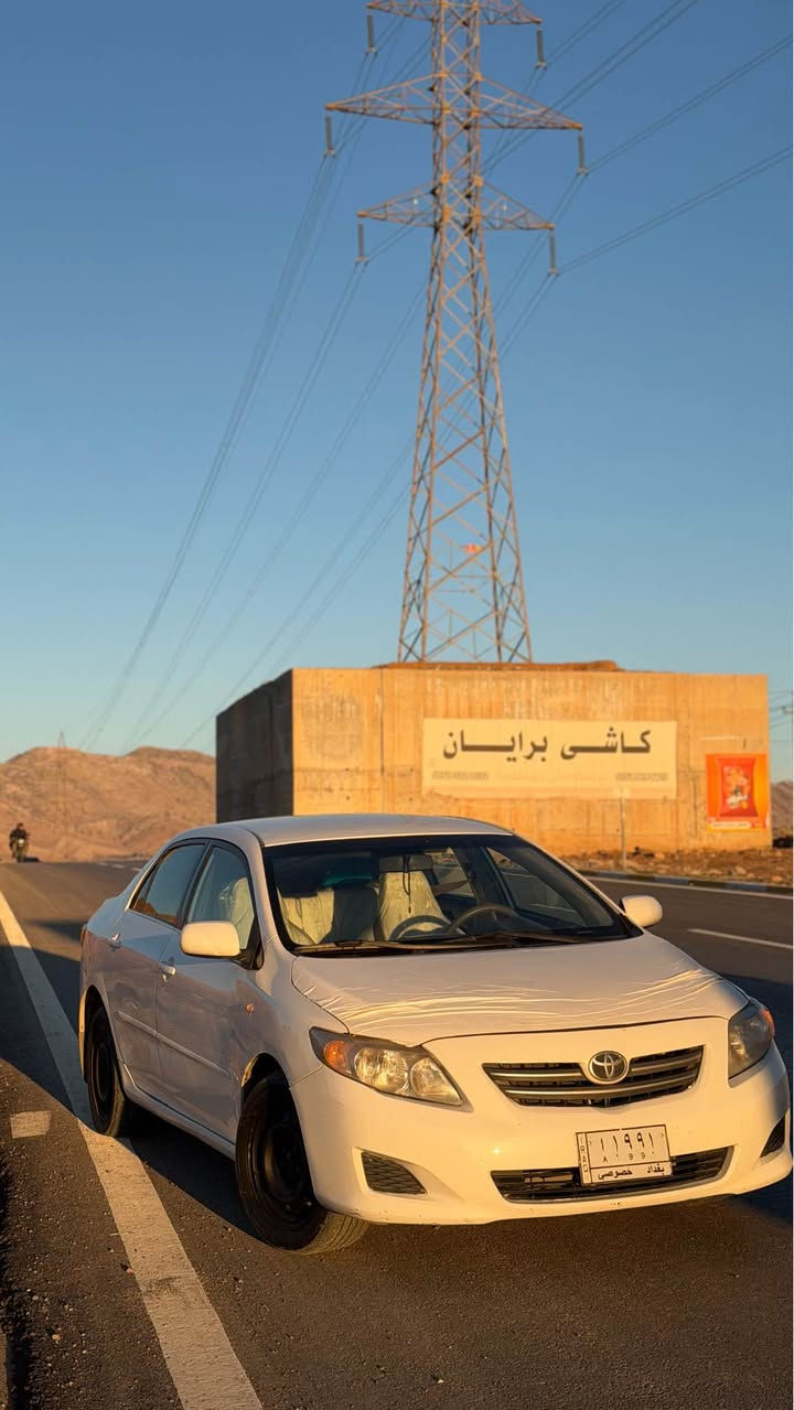 توێتا کرۆلا ٢٠١٠ 
مەکینە بچوک
گێڕ تۆماتیک

بڕاوە دوبەی زۆر خاوێنە نمونەیە لە جوانی 
پێشو پشتی کەپس گێڕو مەکینە بە شەرت

سعر. ٥٢
*********** كويسينجاك, أربيل
