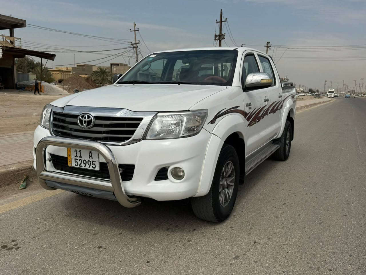 تيوتا هايلوكس موديل 2014
رقم بغداد انكليزي بسمي 
 فور ويل 
محرك كير مكفول 

سونار موجود اقرا سونار قبل لاتتصل 

السعر رقم 188 عنوان واسط

الاتصال ***********
