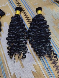 شعر طبيعي • حلاقة نسائية • حجز