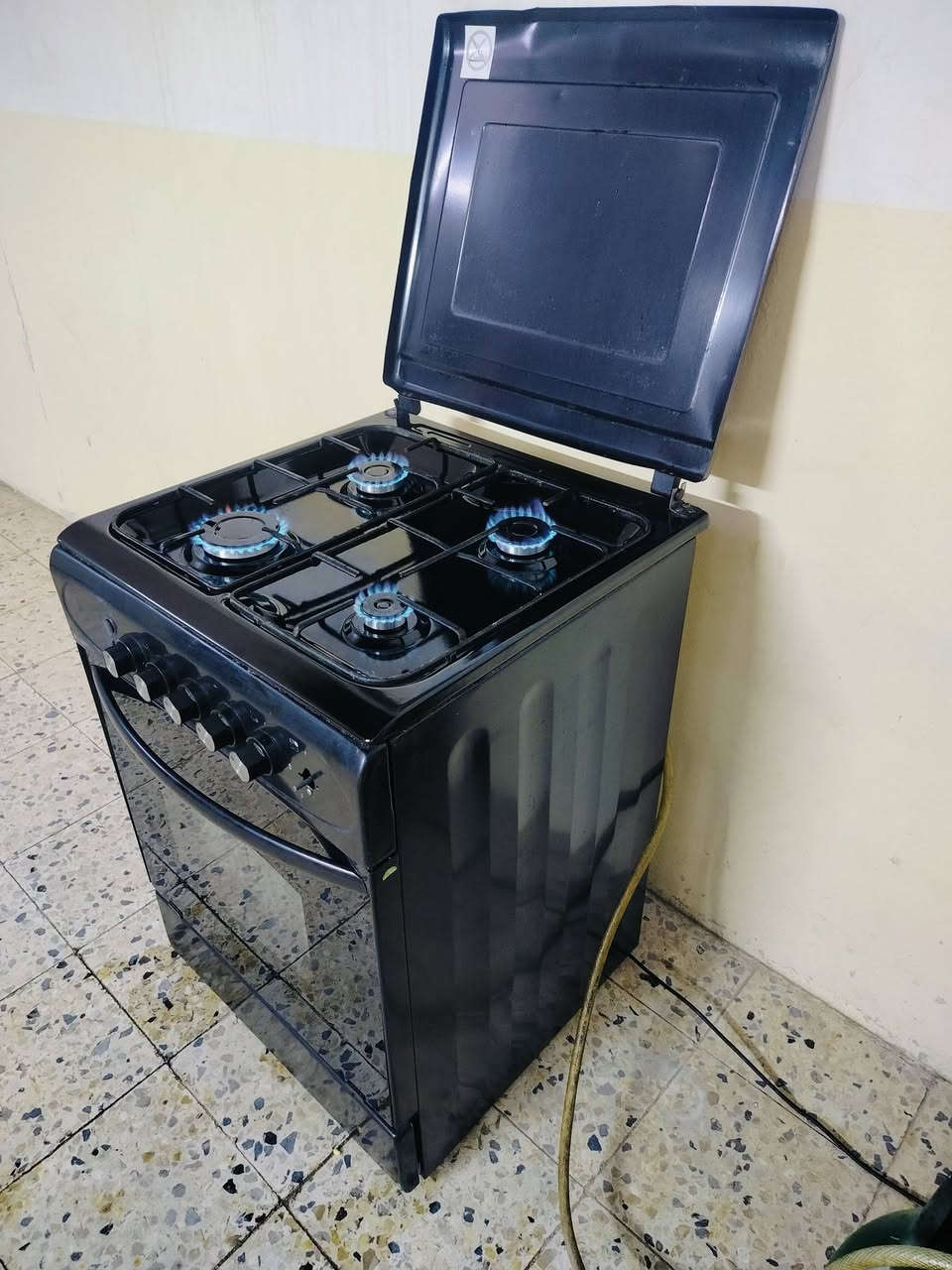 طباخ نوعيه تركي  النظيف سعر 75 عنوان كراج شمال***********
