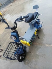 دراجة كهربائية • للبيع