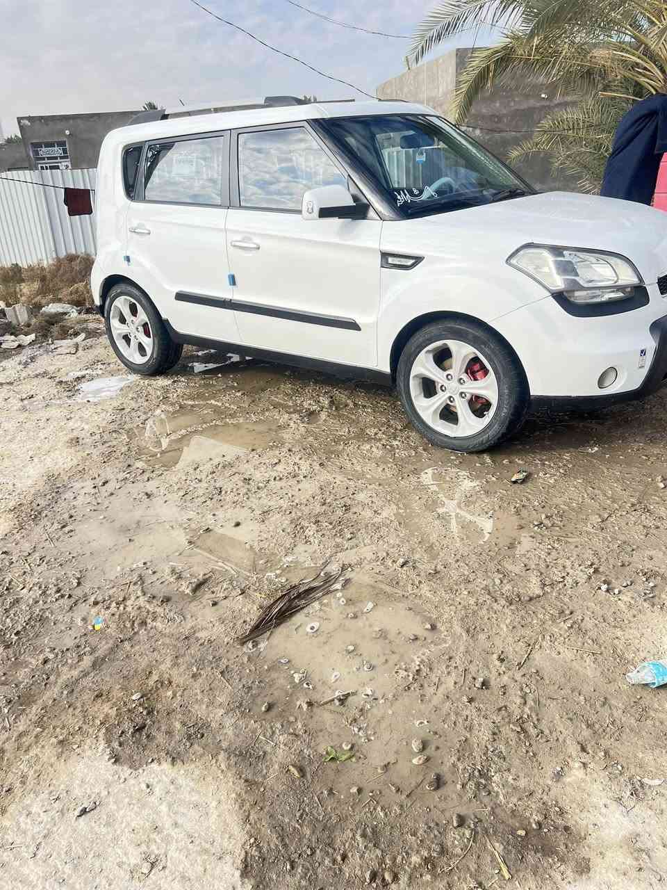 كيا صول موديل ٢٠١١خليجي مكفوله فقط باب صبغ رقم ربيل نكليزي تحويل او وكالة اليعجبك مكينه كير حداديه تخم تاير كله جاهز تبريد  تدفءه السياره ماعايزه شي السعر ١١٠بيه مجال مكاني نجف ‭٠٧٨٦ ٩٢٢ ٤٦٢٧‬
