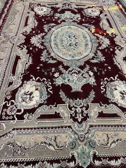 السلام عليكم زوليه إستخدام موسم واحد قياس ٣×٤صافي نظيفه جدا مغسوله وجاهزه سعر ٥٠كربلاء حي الحر فلكة الثورة ***********
