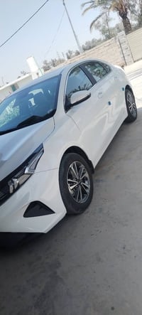 كيا سيراتو موديل 2023 مواصفات فول فتحة وتحكم ستيرن جهتين مود درايف 3 و...