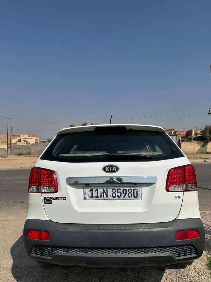 سورنتو خليجي مكفوله فول مواصفات واحد على واحد 6 سلندر  رقم بغداد بأسمي السعر 150 تواصل عالرقم ***********
