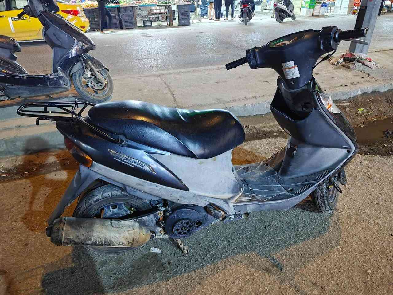 السلام عليكم
ادرس سرعة 120 ياباني بالباكيت
محرك ناعم 
نكرة سلف 
شلعة ومعدل تخبل 
للبيع بلاااش  ب300 وبيها مجال للشراي

***********
