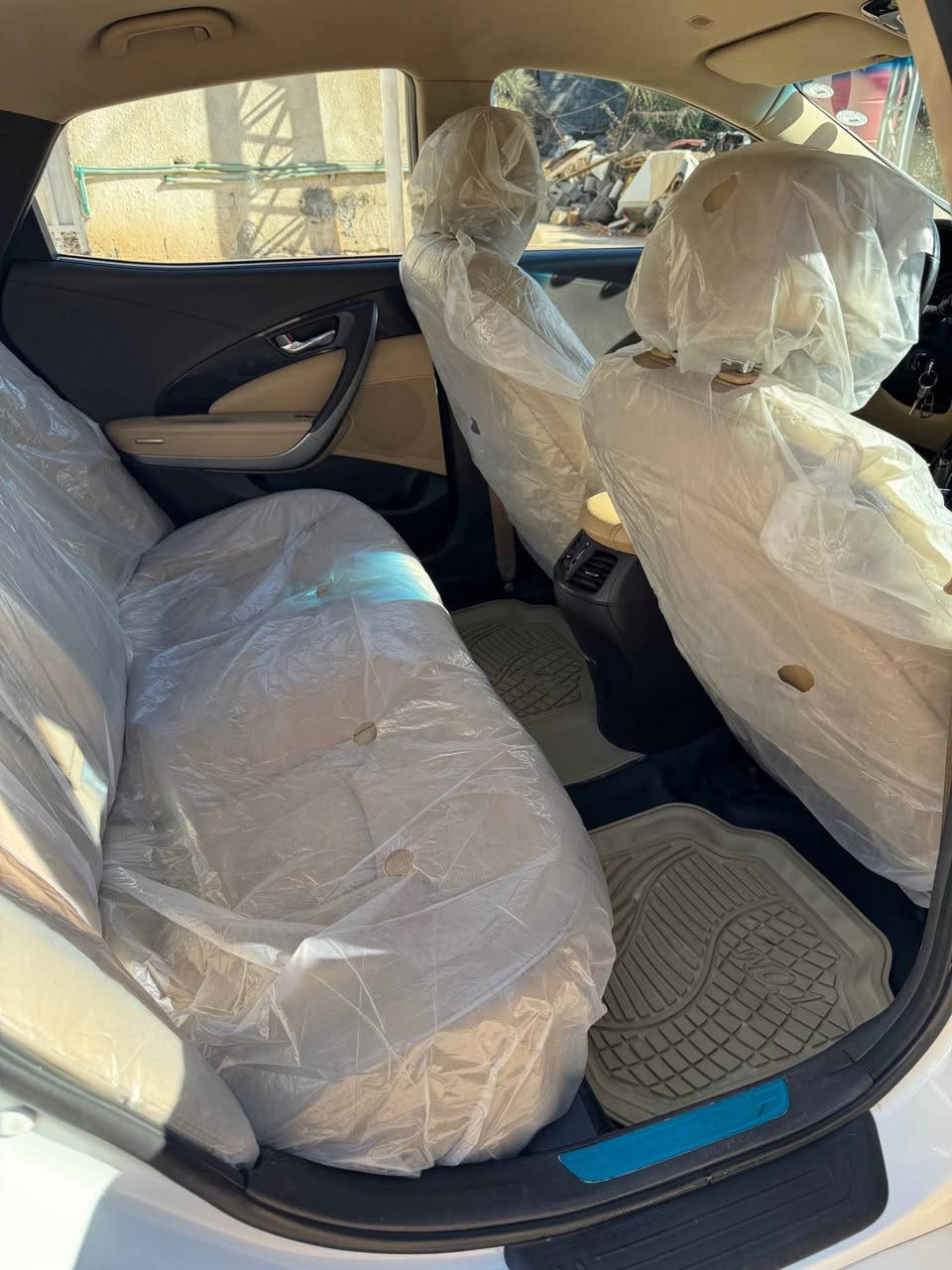 السلام عليكم 
هونداي ازيرا موديل 2014 
كفاله عامه 
مكينه وكير بشرط مكفول 
*********** البصره البصرة, العراق
