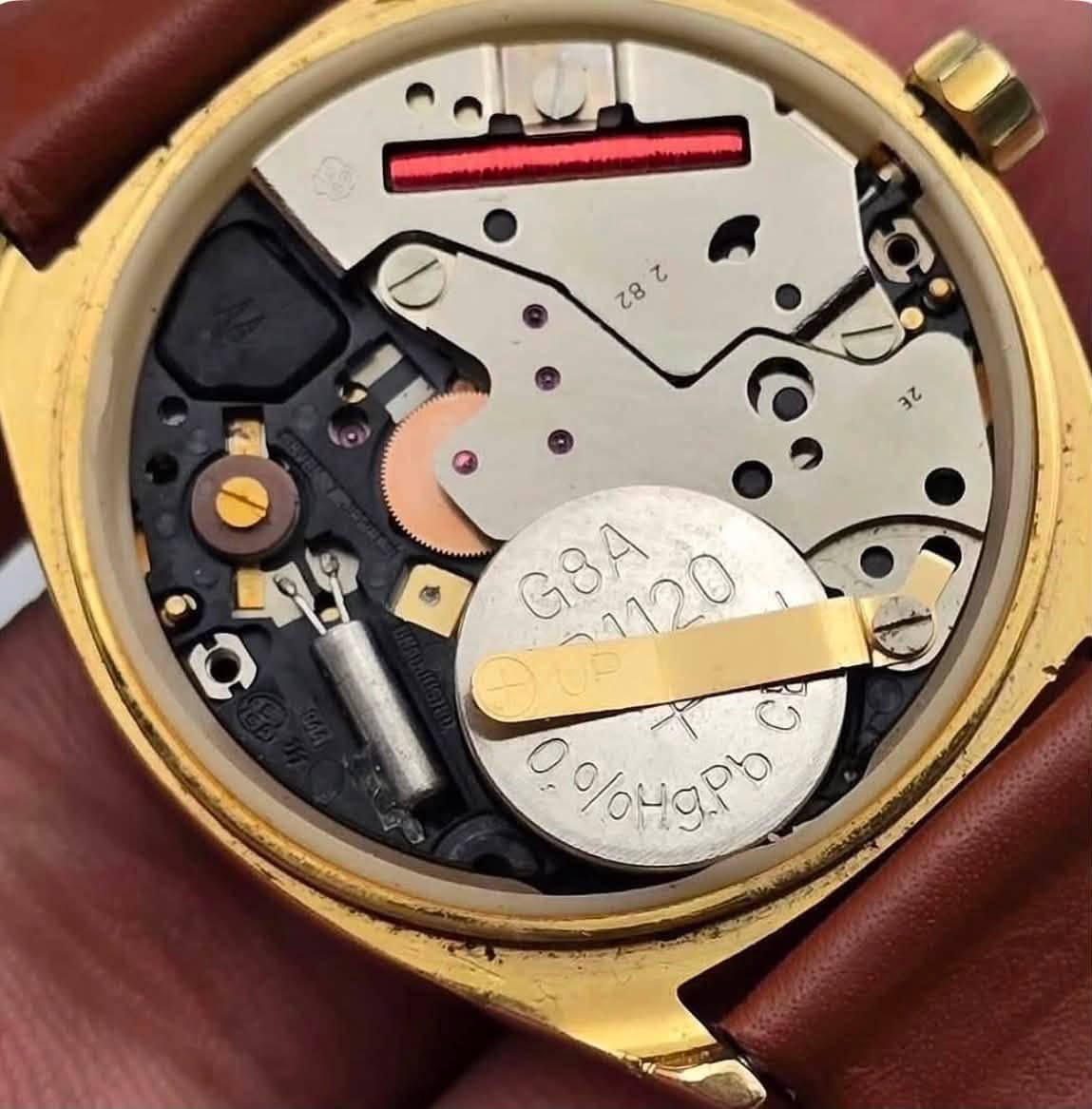 النوع : بريسيبول 🇨🇭
قياس المينا : 33.18mm
المحرك : كوارتز 
منشأ المحرك : 🇨🇭سويسري
الحاله : نظيفه جداً
المرفقات : علبه حافظه
الخاصيه 1 : طلاء ذهب خالص مختوم
الخاصيه 2 : لون مينا لطيف جداً
الخاصيه 3 : ارقام لاتينه منفذ شهري 
ملاحضات 1 : جميع القطع اصلية 💯 
ملاحضات 2 : سير مستبدل اصلي


**إذا كنت صاحب هذا الإعلان وتريد حذفه لأي سبب، رجاءا أرسل رسالة إلى الدعم الفني**