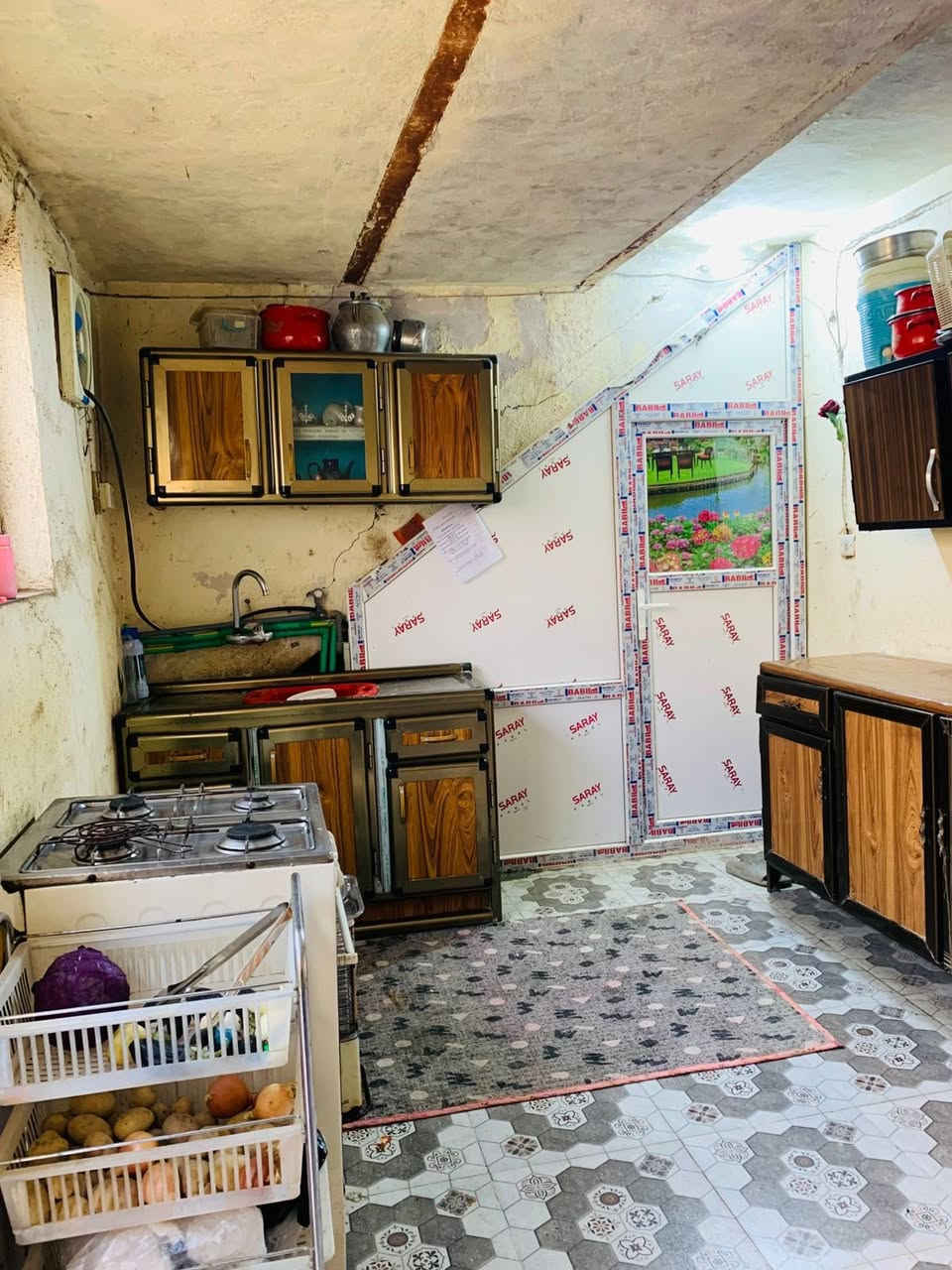 دار للبيع في حي الجامعة قرب كليه التمريض طابو صرف مساحه البيت 180م واجهة 9م
الطابق الأرضي يحتوي على 

هول + غرف نوم عدد 2 + مطبخ + صحيات 

وكذلك يحتوي على هيكل 

الهيكل يحتوي على (صاله + غرف نوم عدد 2 + صحيات  + منور)

الطابق الثاني يحتوي على 

هول + غرفه نوم + مطبخ + صحيات 

الاستفسار اكثر الاتصال ع الرقم

‭٠٧٧٠ ٦٣٩ ٨١٣٦‬

‭٠٧٨٠ ٥٤٠ ١٧٧٢‬
