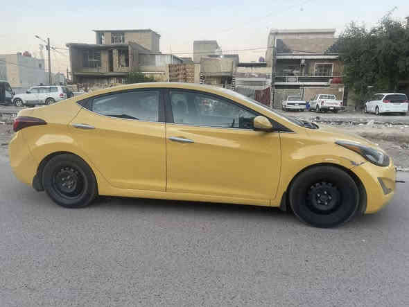 انتره موديل 2016  حادث صندوك محرك 1800 فول كشن تدفئه بصمه فتحه صدر نضيف تخم تاير  محرك وكير جيد مكاني مدينه الصدر الاتصال ***********السعر 105
