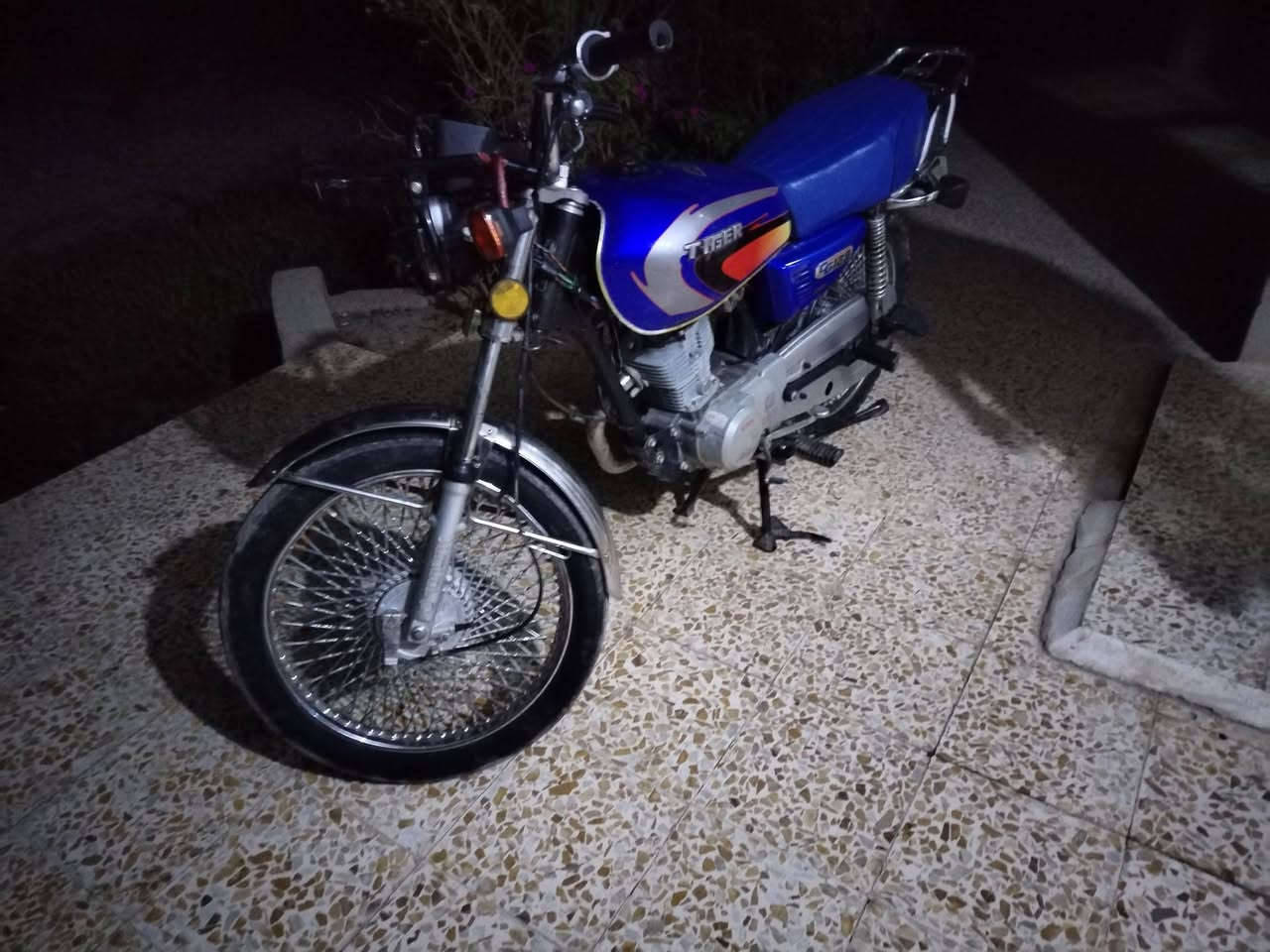 السلام عليكم موطور تايكر موديل 2021 محرك مفتوح القبق الفوك كهربائيات كلها شغاله السعر 375 وبي مجال شي قليل المكان قاطع السبعاويين قريه تل الشعير للستفسار *********** ويرهم مراوس تايكر 2020 نضيف
