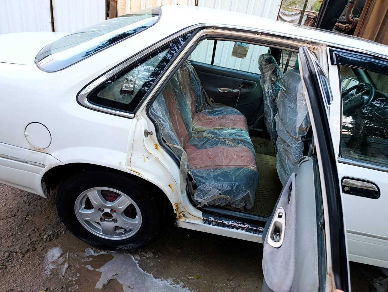 السلام عليكم
برنس ٩٦
مكينه ٢٠٠٠
رقم بابل بأسمي شرط التحويل 
لاتنقيص ولاتبخير 
السياره كشرها ووضعها شوفتك عينك لااتفلسف ولابطيخ بيها خياسات يرادلها تعمير 
سياره مال بيت 
بيها مشط اعتقد كايم ينزل من سعرها 
رايدها ب ٣٠ وبيها مجال


**إذا كنت صاحب هذا الإعلان وتريد حذفه لأي سبب، رجاءا أرسل رسالة إلى الدعم الفني**