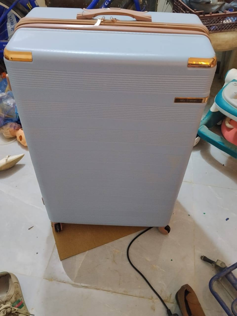 🔴غراض للبيع
تخم قنفات اثنين إكبار وكراسي اثنين سعره ١٥٠ 
عين طبخ ب٢٥ 
دراجه اطفال ب٤٠
جهاز شوي كليجه ب٢٠ 
تنور كهربائي ب٢٠ 
حجله ب٢٠ 
مقعد طفل ب١٠ 
ترمز ٧
جنطه سفر اكبر حجم جديده ما مستخدمه ب٤٠ 
ميز بلازمه ب٤٠ 
اوفن شغال وحجم كبير  ب٣٠ 
مكناسه ب٣٠ اكبر حجم الاصليه 
العنوان الشطرة حي الأمين 
الشراي يتصل بلرقم 
🔴***********
