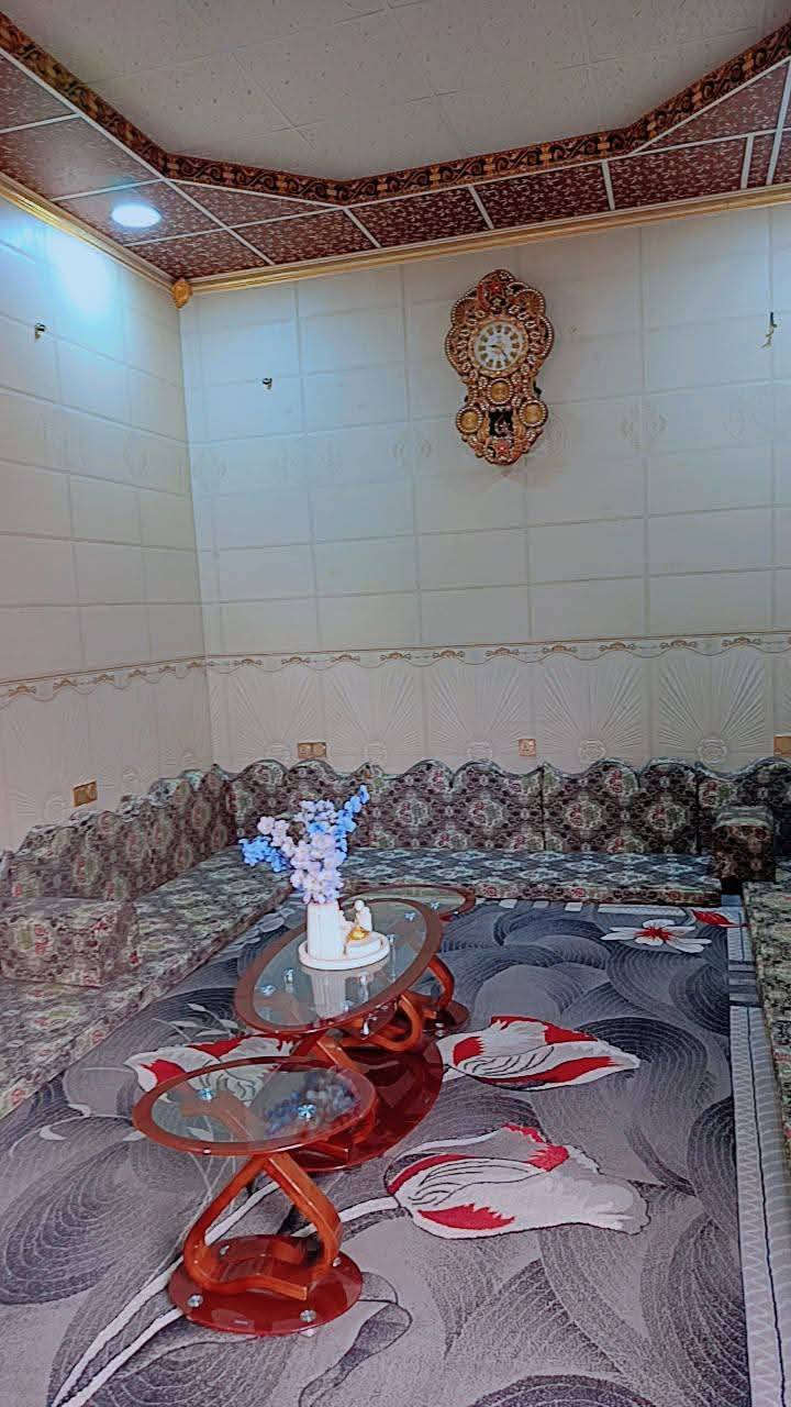 سلام عليكم بيت للبيع منطقت سيد سماعيل طابو سند 25 
200 متر مربع  ***********
