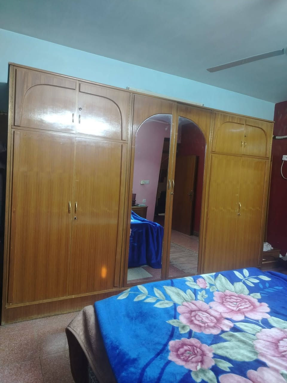 غرفتين اخشاب وحده تركيا وحده عاديه + كاويه للبيع العنوان بغداد الدوره بسعر مناسب للتواصل  *********** فقط وتساب
