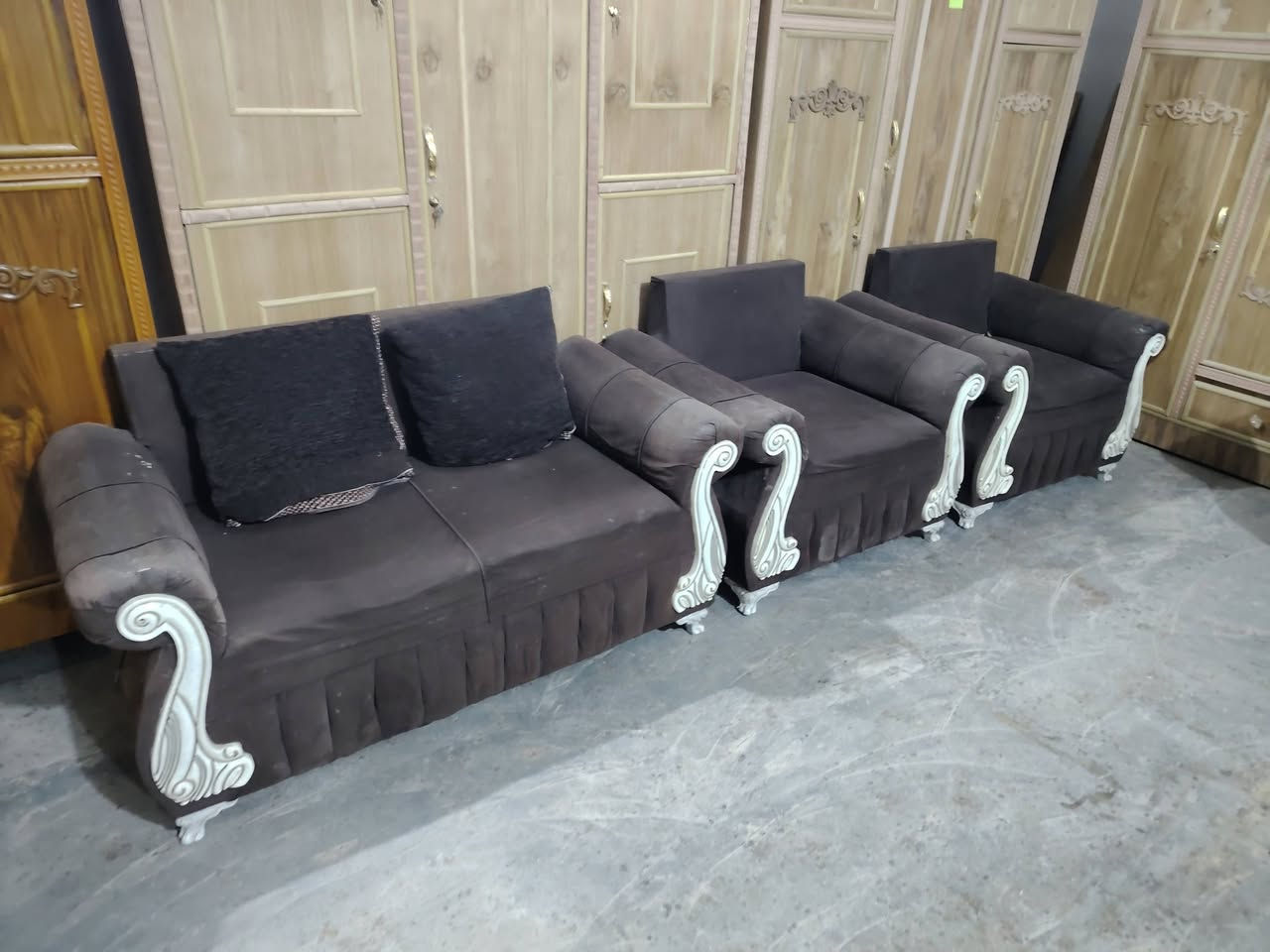 تخم 10 مقاعد سفنج ضغط عالي مابي اي ضرر فقط كم تجوة نازل السعر مناسب جدا 150


**إذا كنت صاحب هذا الإعلان وتريد حذفه لأي سبب، رجاءا أرسل رسالة إلى الدعم الفني**